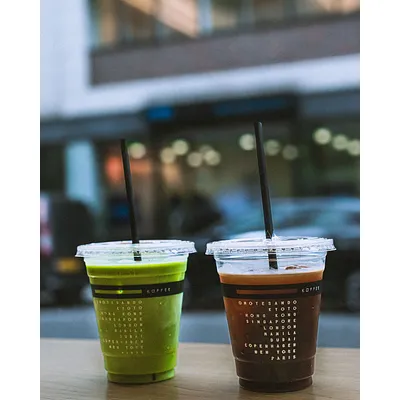 Clear rPET Smoothie Cups - 9oz / 255ml lifestyle